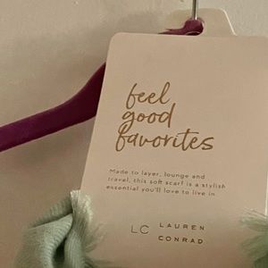 Laura Conrad Wrap